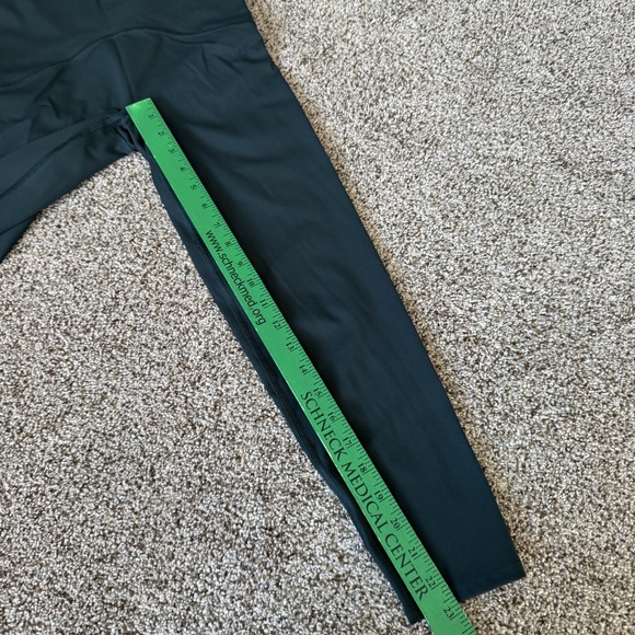 SPANX Booty Boost Leggings Womens Medium Green High Rise Shaping Ankle Yoga - Picture 7 of 10